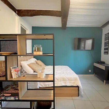 Le Viala, Studio Dans Le Centre Historique De Hyeres Ngoại thất bức ảnh