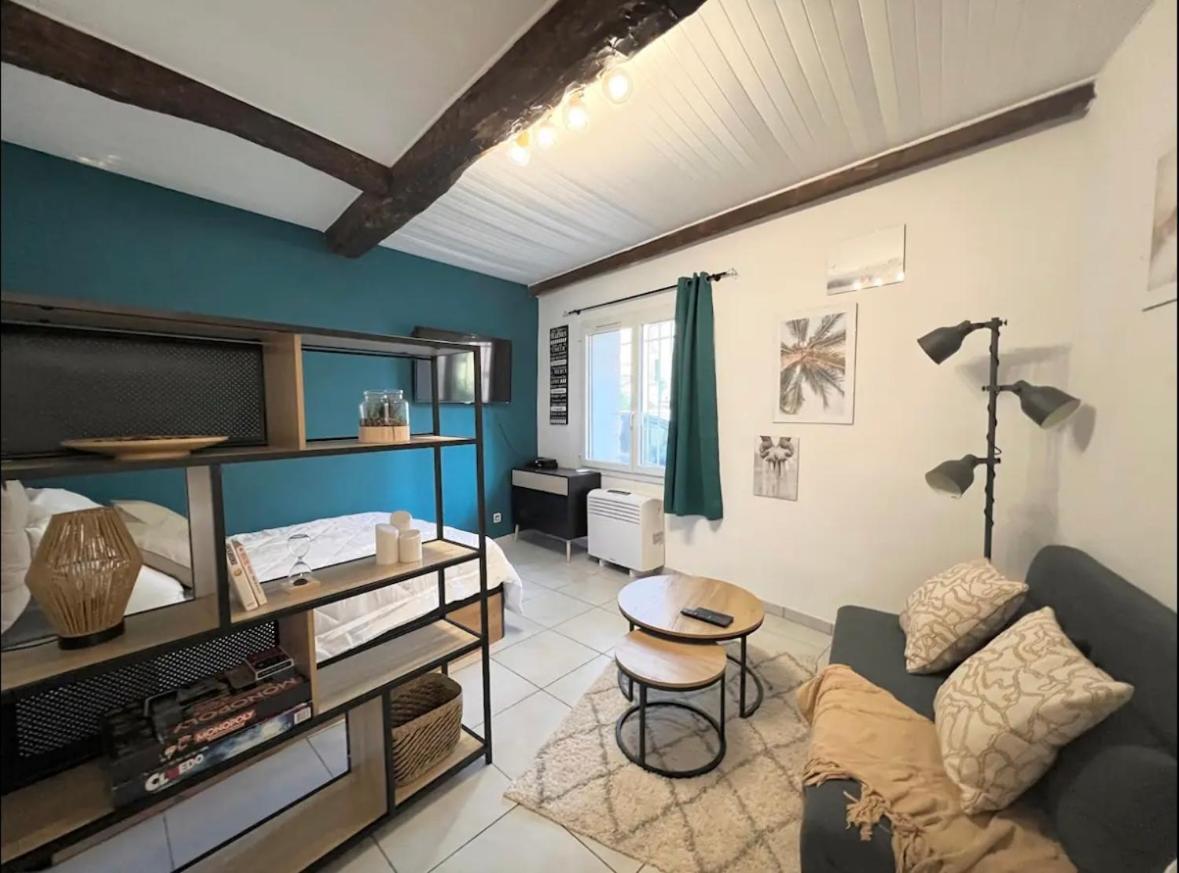 Le Viala, Studio Dans Le Centre Historique De Hyeres Ngoại thất bức ảnh