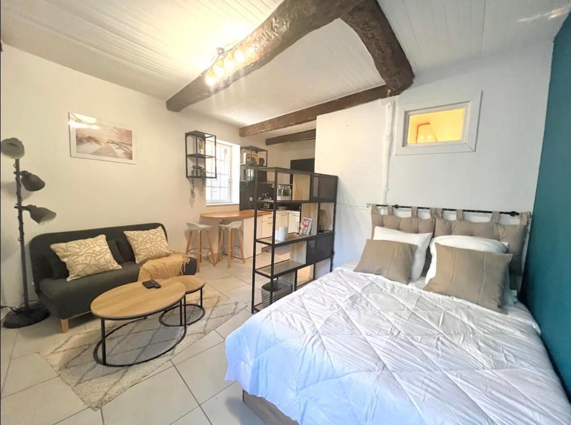 Le Viala, Studio Dans Le Centre Historique De Hyeres Ngoại thất bức ảnh