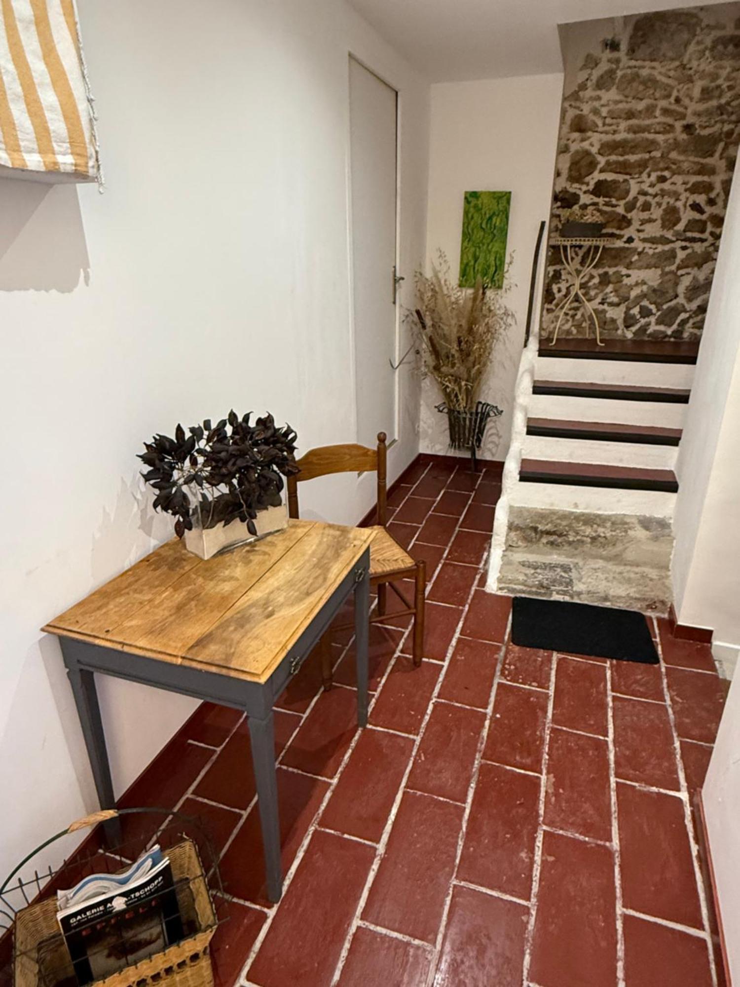 Le Viala, Studio Dans Le Centre Historique De Hyeres Ngoại thất bức ảnh